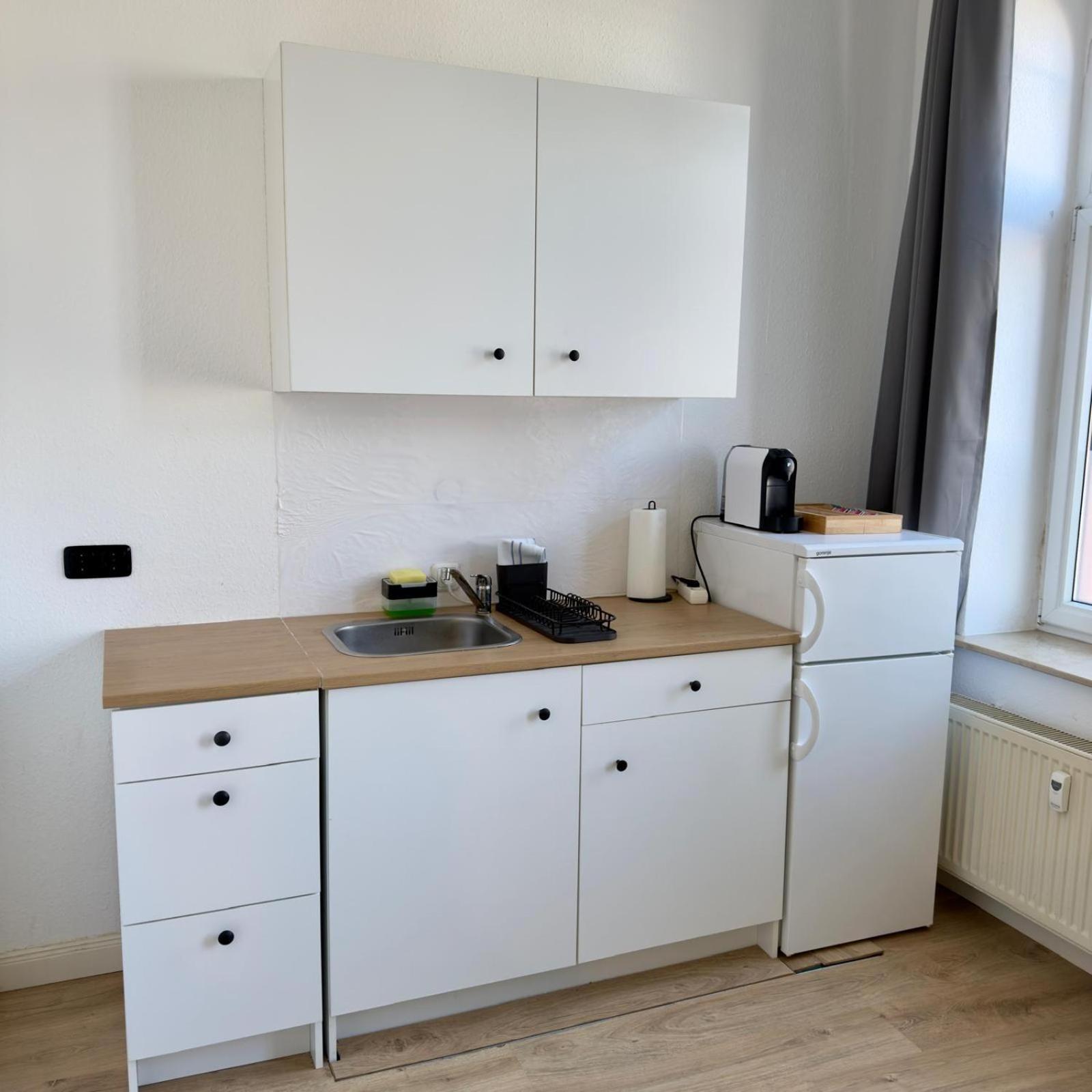 Appartement Raha - Charmantes Studio-apartment - Hbf - Gratis Parkplatz *